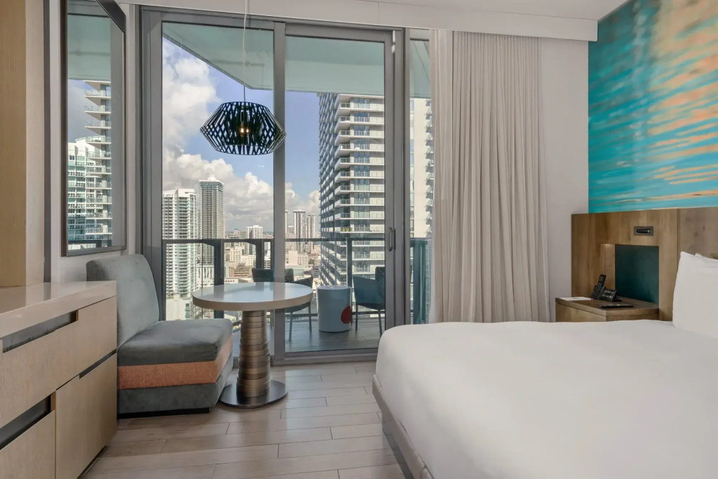 Urban Plus Double room with balcony (full double bed)