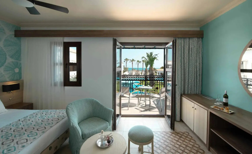 Double Bungalow with sea view (full double bed)