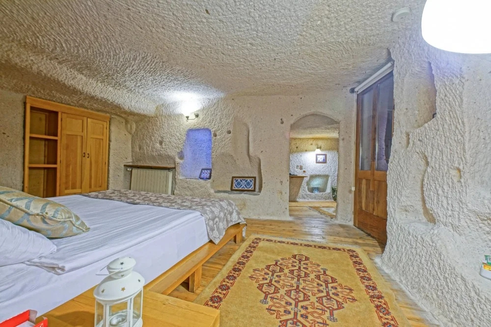 Comfort Cave Double Suite (full double bed)