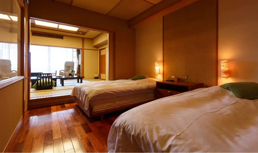 A Suite Room with Open-air Bath