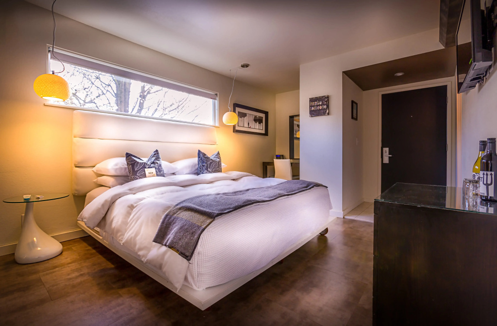 Dream Double Suite (full double bed)
