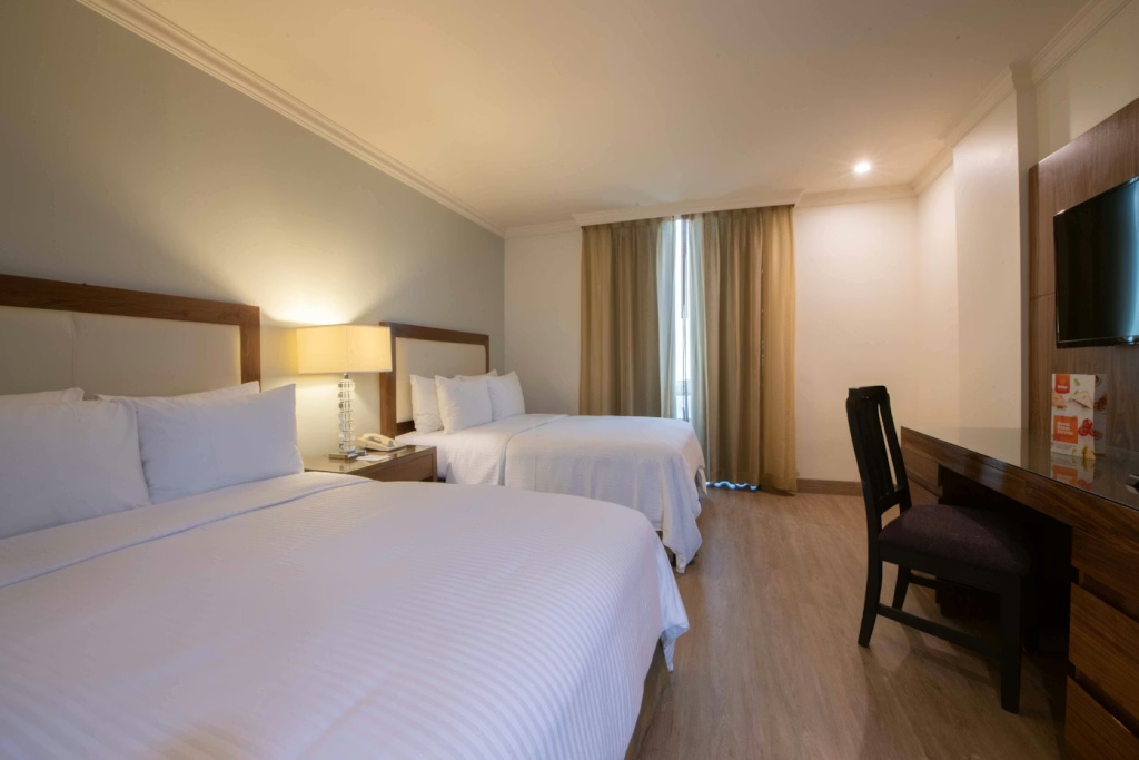 Luxor Quadruple Suite