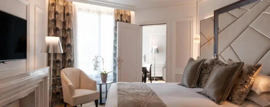L'Hotel du Collectionneur 53