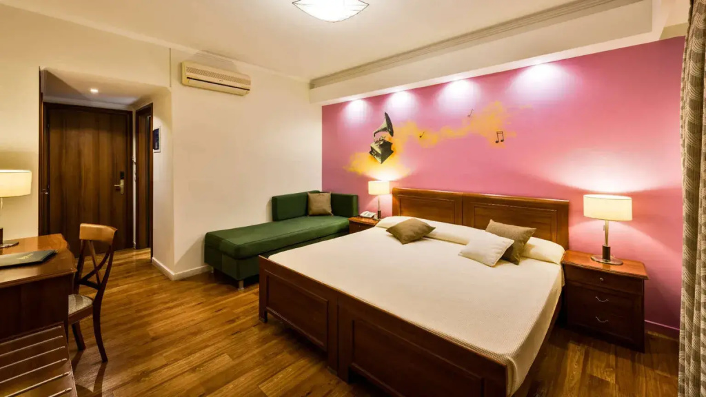 Superior Double room with sea view (full double bed)