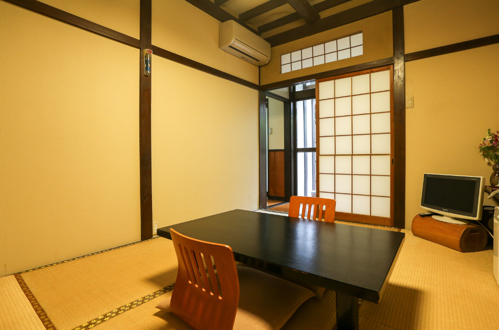 Momijiya Honkan Takao Sansou Ryokan 사진 6