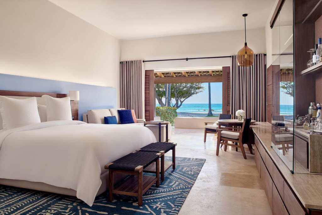 5 Bedrooms Arena Beach House
