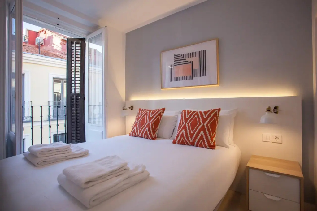 1 Bedroom Exterior Apartment