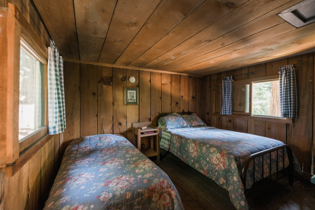 Forest Glen Cabin