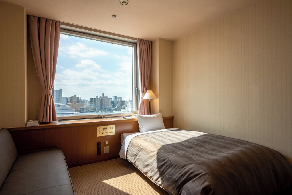 Semi room