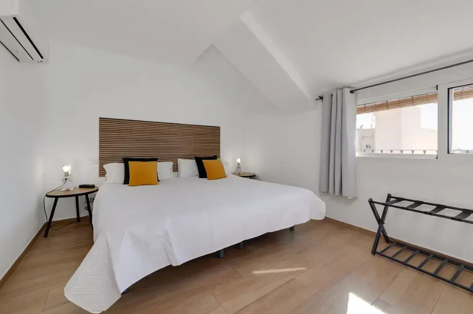 Superior Double room (full double bed)