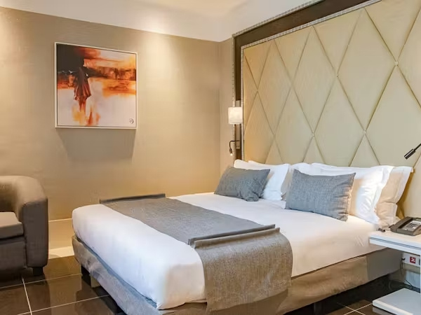 Classic Double room (full double bed)