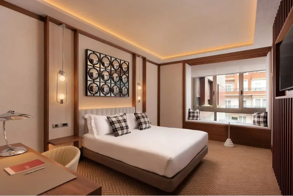 Stylish Superior Double room City View (full double bed)