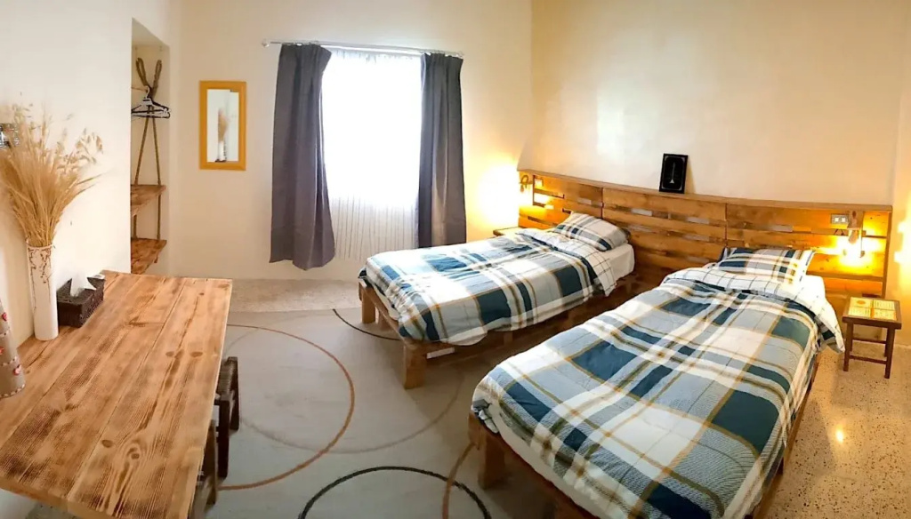 Standard Double room (twin beds)