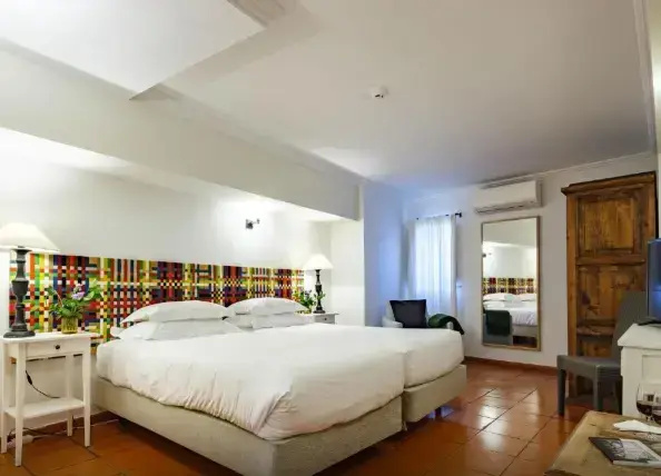 Classic Double room (full double bed)