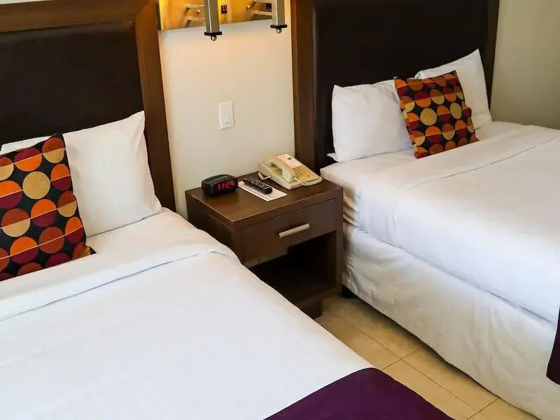 Collins Hotel - Chambres