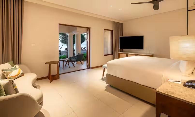 Honeymoon Suite Beachfront