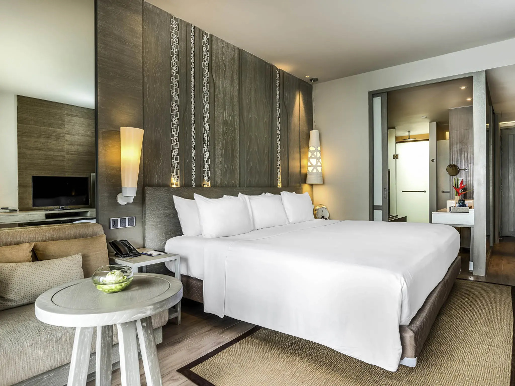 Deluxe Double room (full double bed)