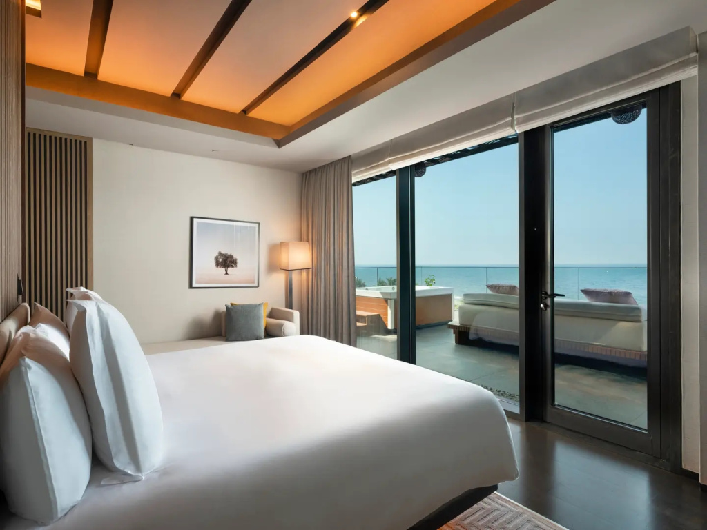 3 Bedrooms Harmony Presidential Suite oceanfront