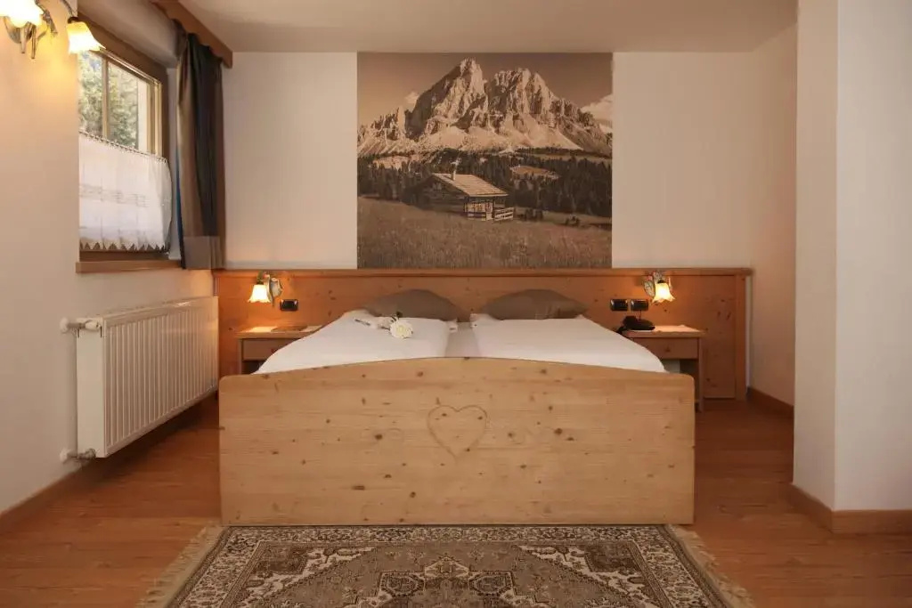 Marmolada room