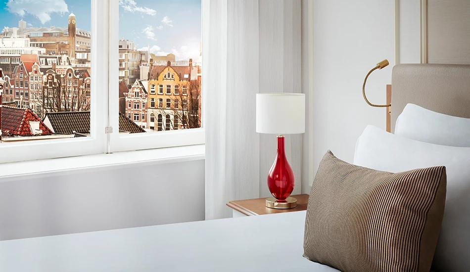 Superior Double room with balcony and with canal view (full double bed)