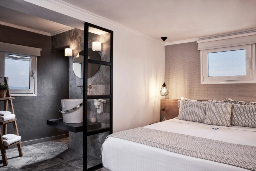 Double Loft with sea view (full double bed)