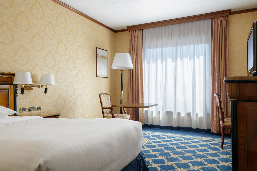 Family Double room (full double bed)
