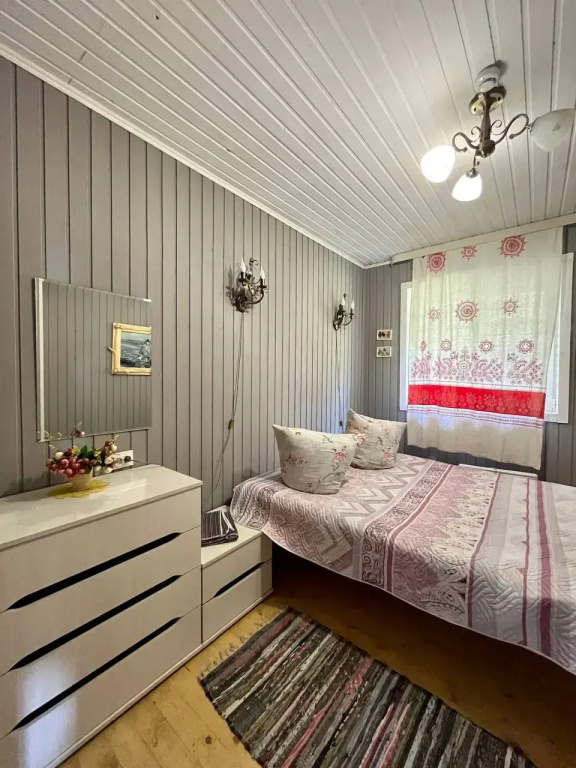 3 Nikiforovna Cottage