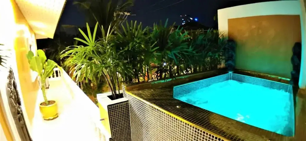Вилла в WOWLAND Luxury Pool Villa Pattaya Walking Street - 6 Bedrooms