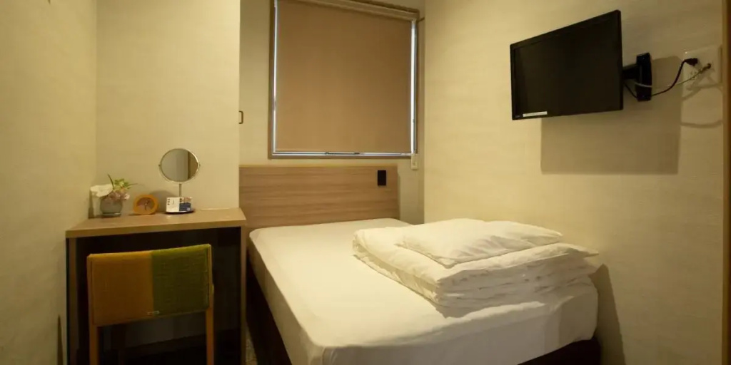 Deluxe Male Cabin