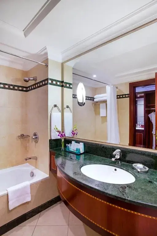 Corniche Hotel Abu Dhabi - Chambres