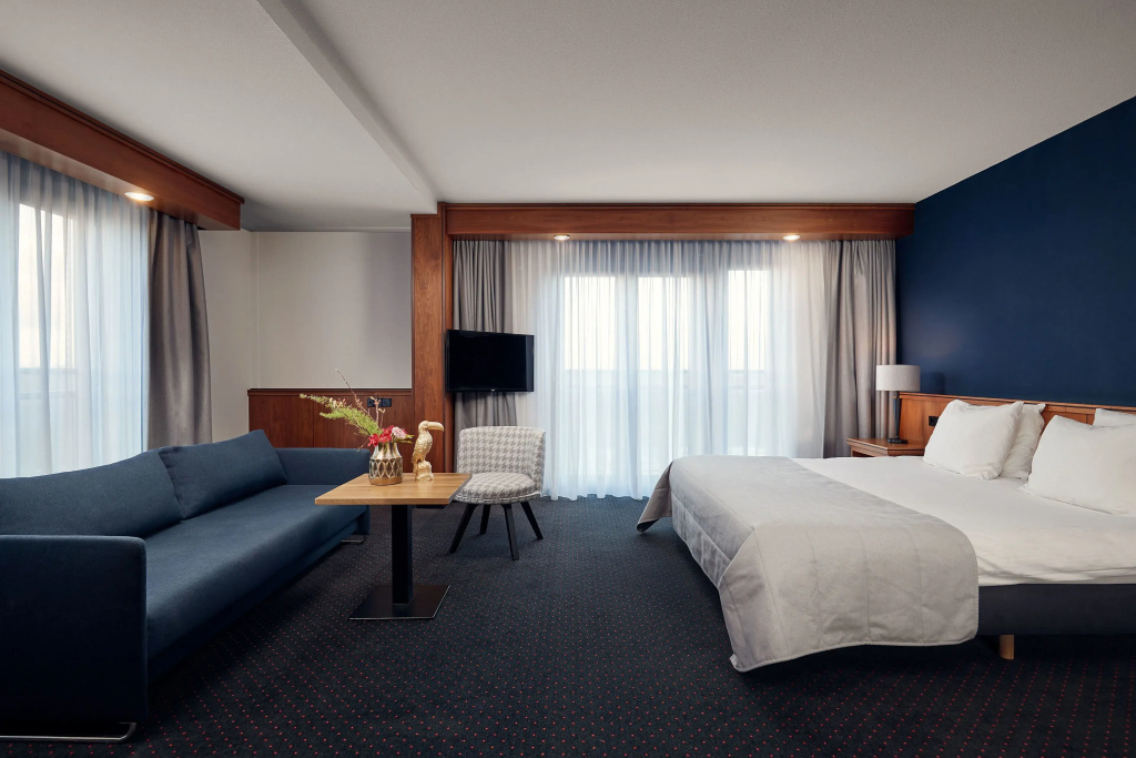 Honeymoon Double Suite (full double bed)
