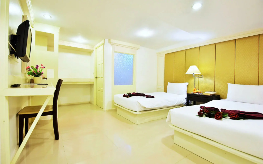 Standard Double room (twin beds)
