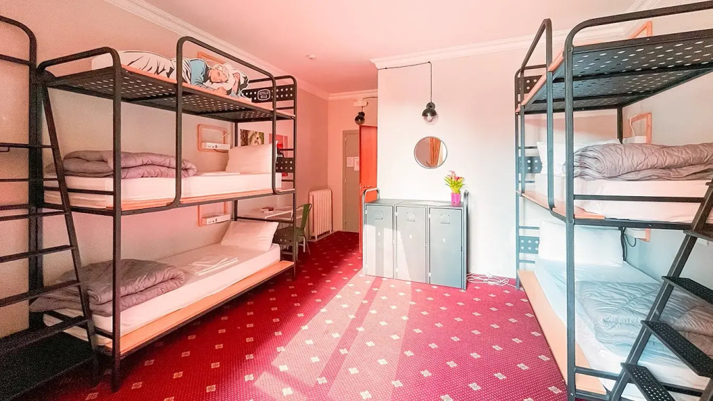 Bed in Dorm