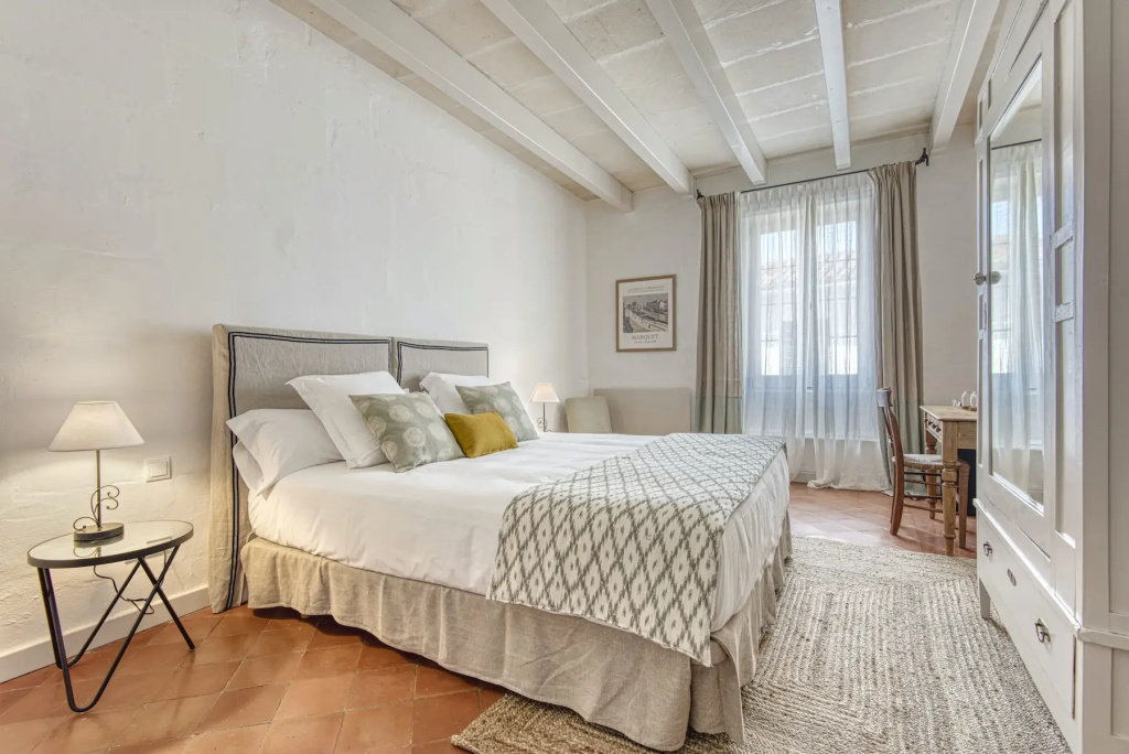 Cosy Double room (full double bed)