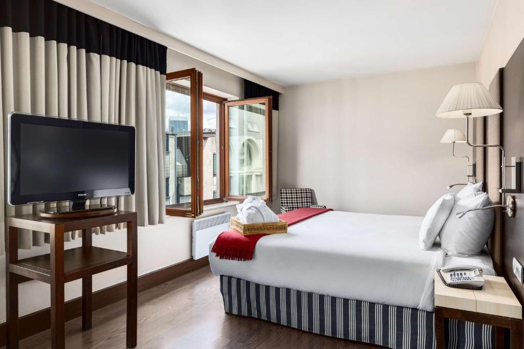 hotel photo