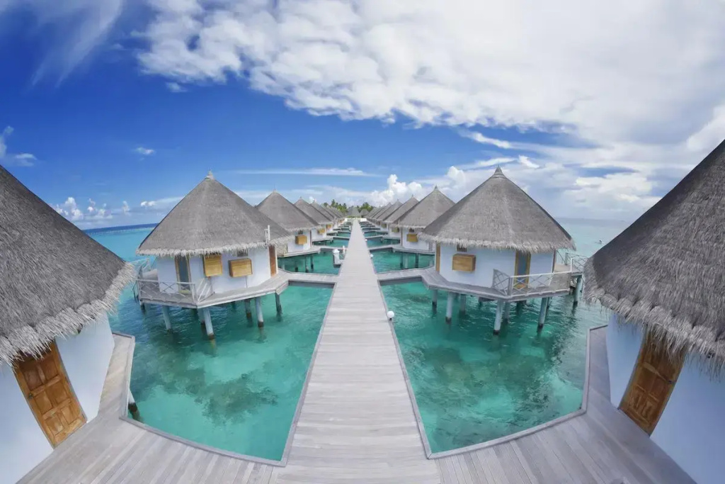 Angaga Island Resort & Spa — фото