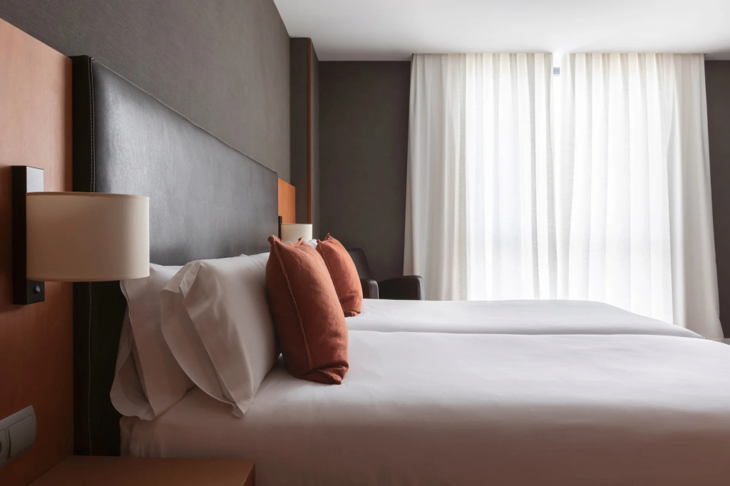 Hotel Acta Sant Just - Chambres