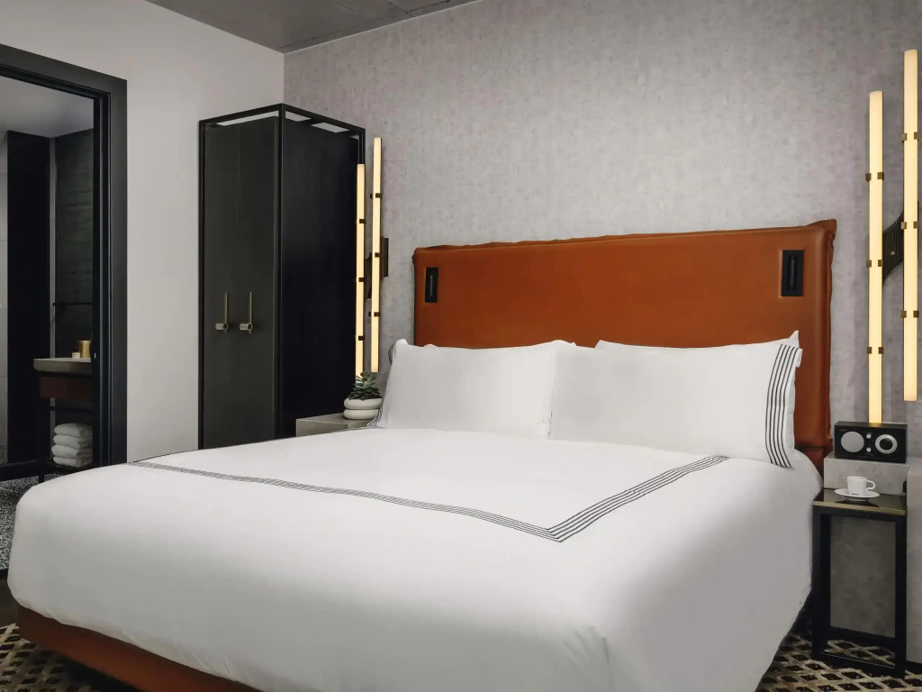 Brazos Double Suite (full double bed)