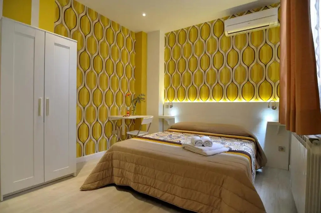 Standard Double room (full double bed)