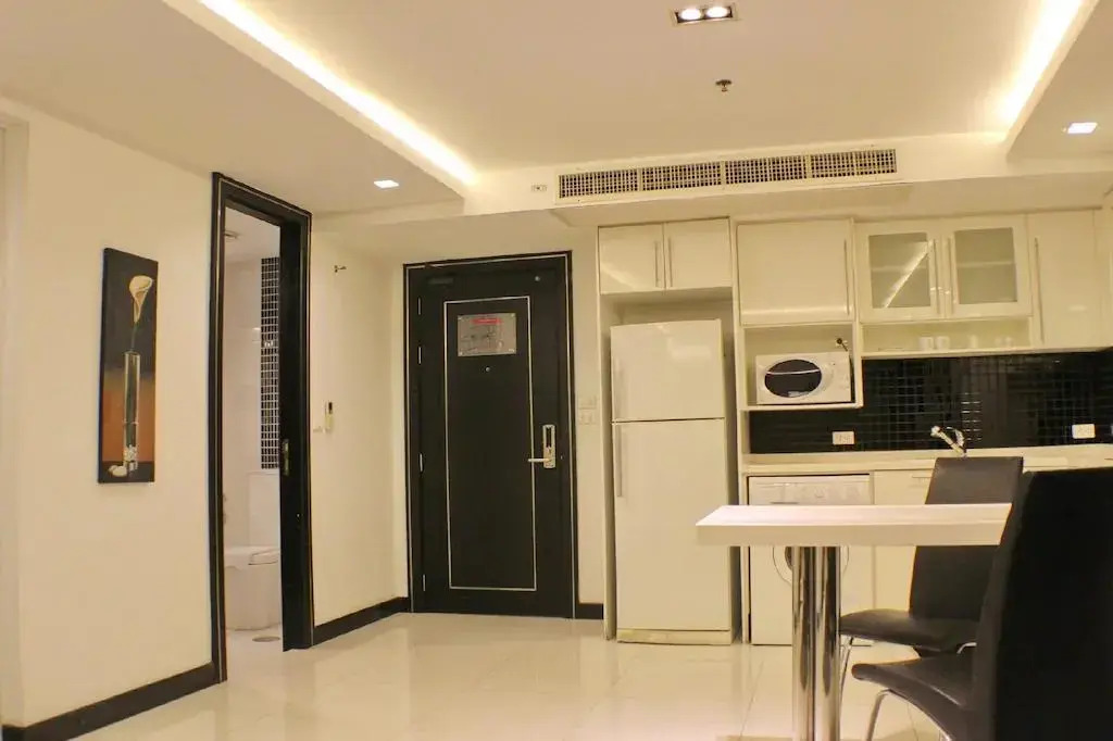 Двухместный люкс Deluxe c 1 комнатой двуспальная кровать в Nova Suites Pattaya by Compass Hospitality