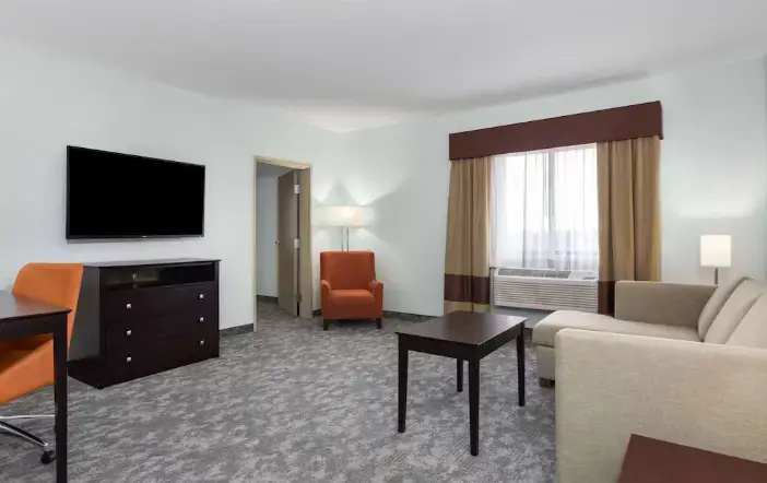 La Quinta Inn & Suites by Wyndham Bonita Springs Naples N. - Chambres
