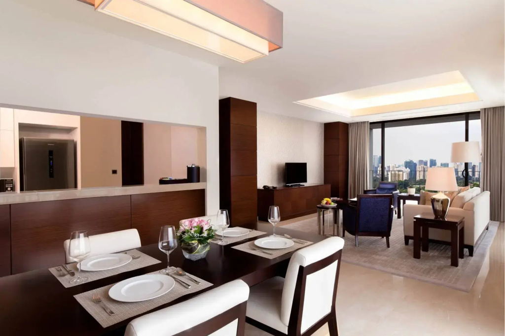 Fairmont Jakarta - Tap to explore photos