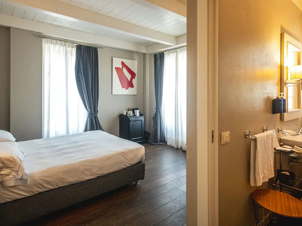 Executive Double room (full double bed)