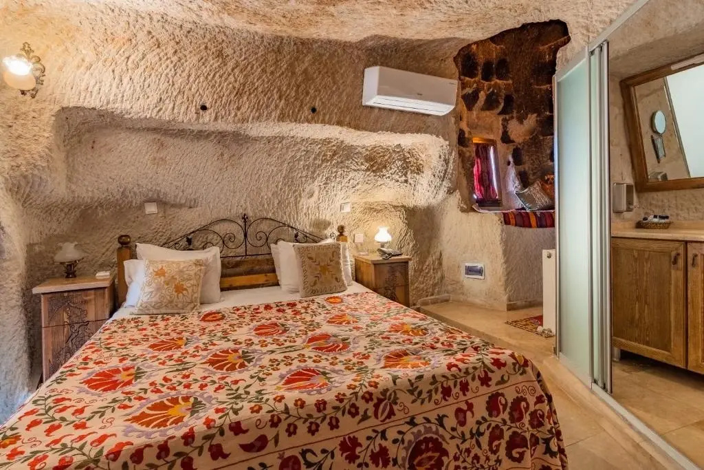 Double Junior Suite (full double bed)