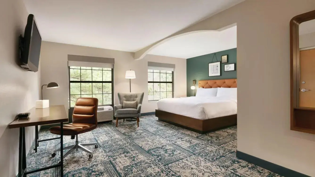 Four Points by Sheraton Raleigh Arena - Chambres