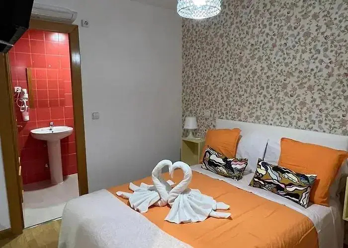 Double room (full double bed)
