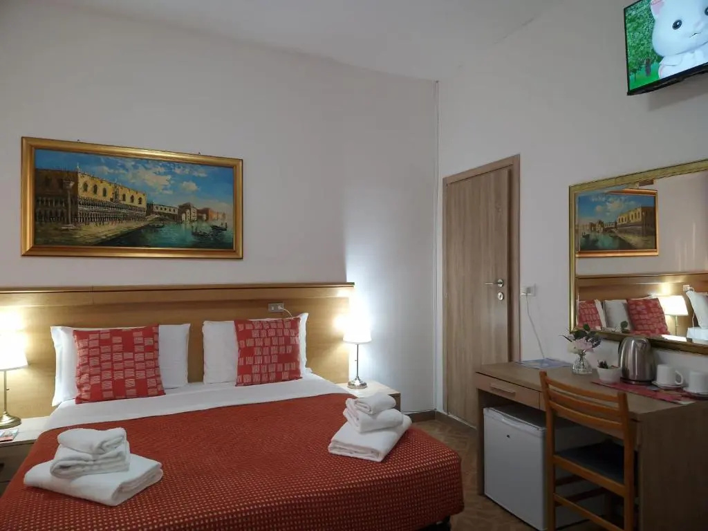Hotel photo 12