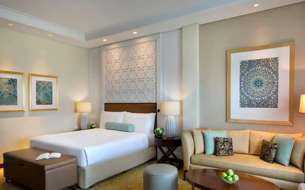 The Ritz-Carlton, Dubai