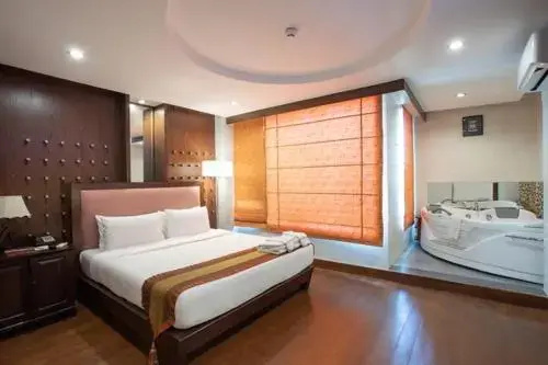Premier Double room (full double bed)