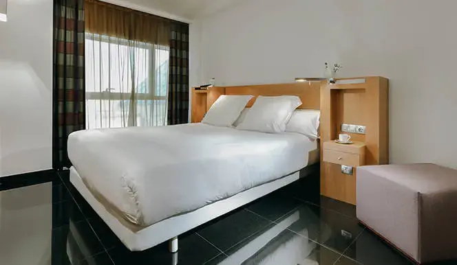 Hesperia Fira Aparthotel - Chambres